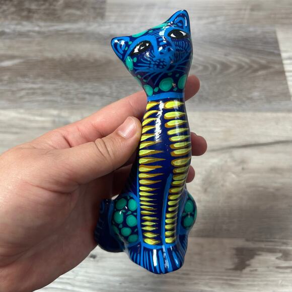 Hand-Painted Mexican Folk Art Cat Figurine Ceramic Pottery Talavera Style - Picture 5 of 5